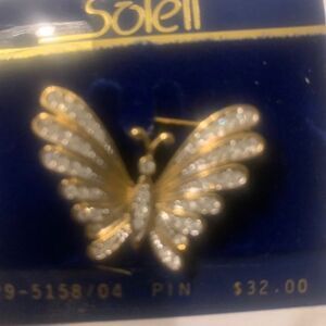SOLEIL Vintage Butterfly MONET Gold Tone Rhinestone Crystals Brooch